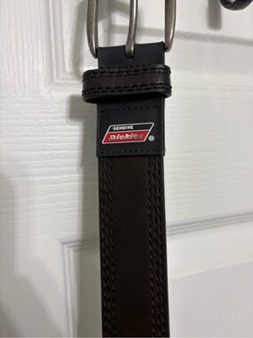Dickies Men's Genuine Black Leather Belt